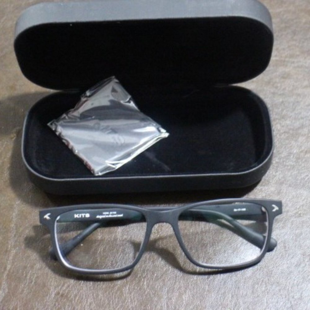 BRAND NEW KITS YORK GLASSES (PROGRESSIVES) W/CASE & CLEANING CLOTH